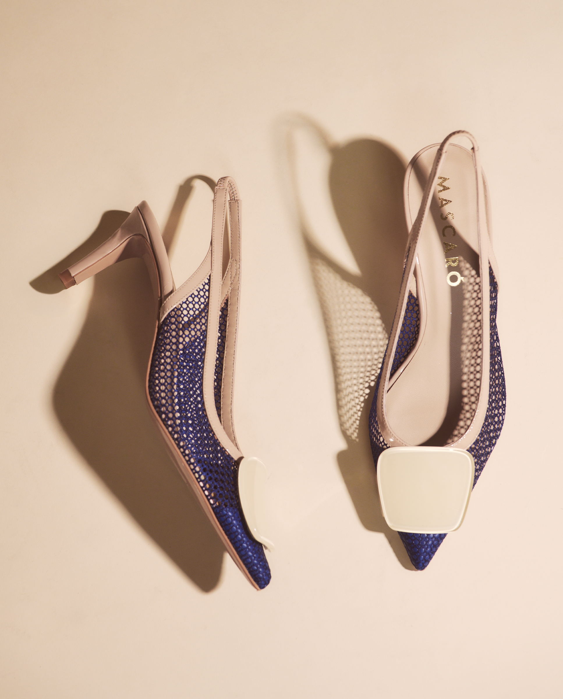 Salon Phoebe Azules Red