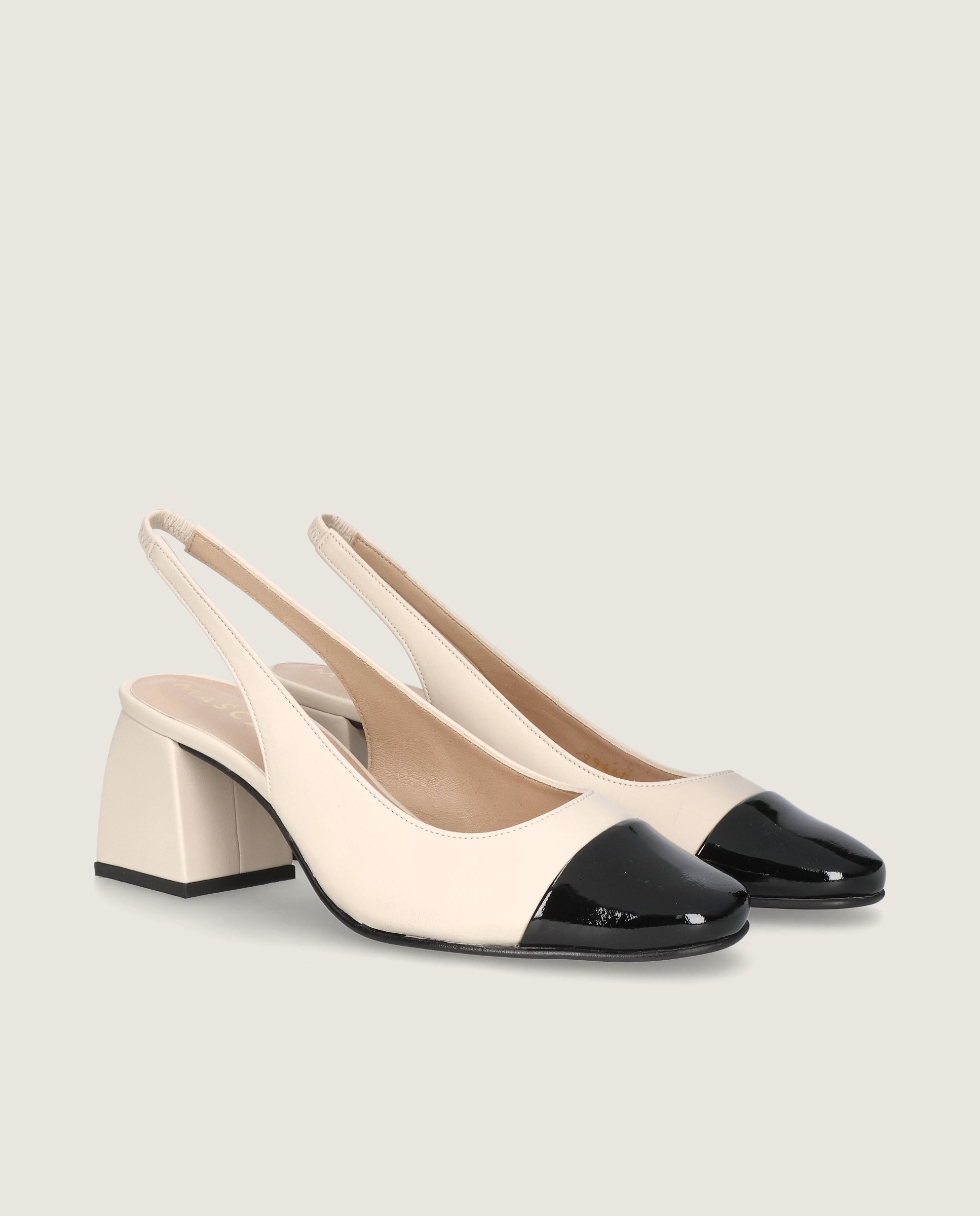 Imagen de Salon Freja Blancos Piel por Mascaro