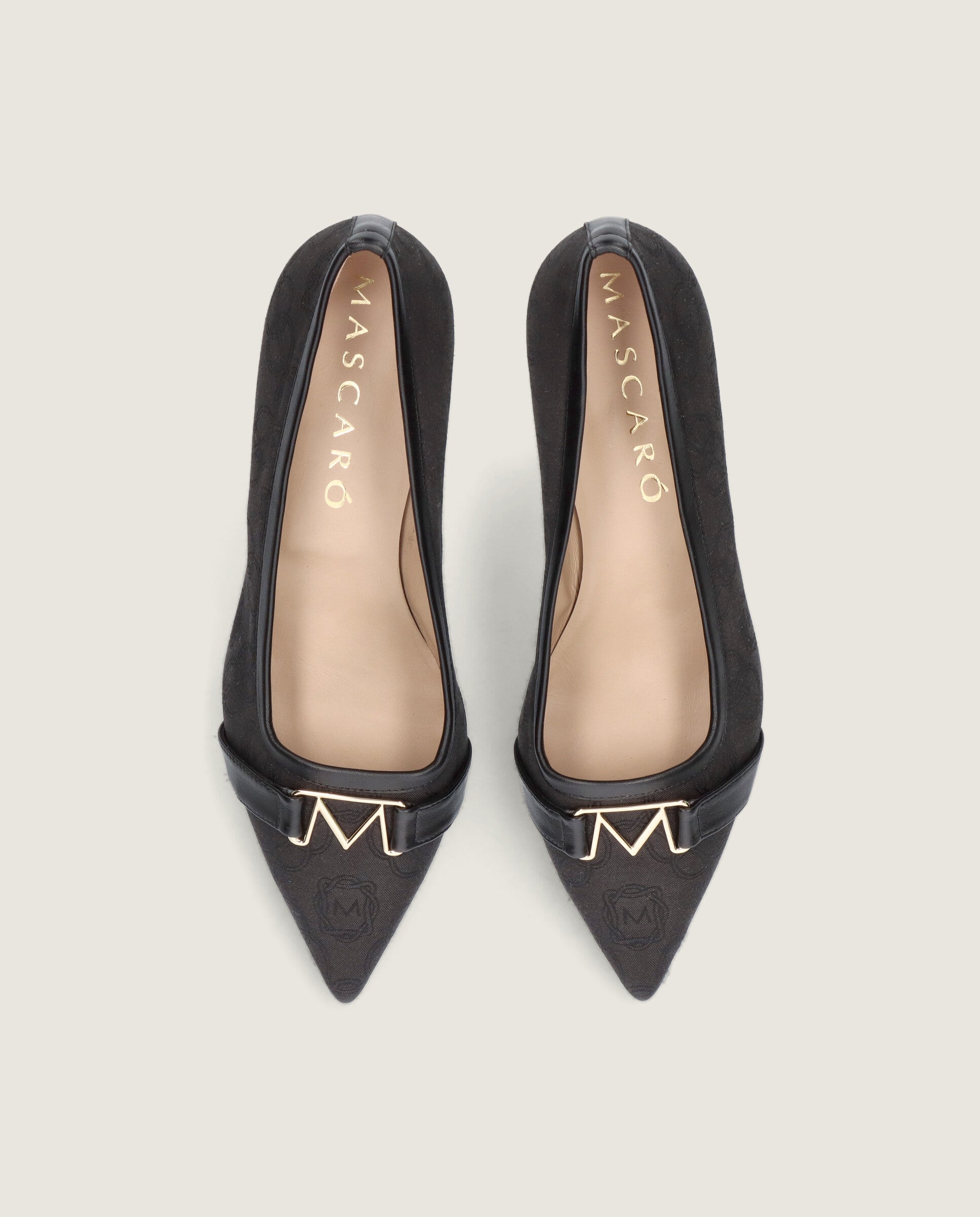 Salon Harriet Negros Tejidos