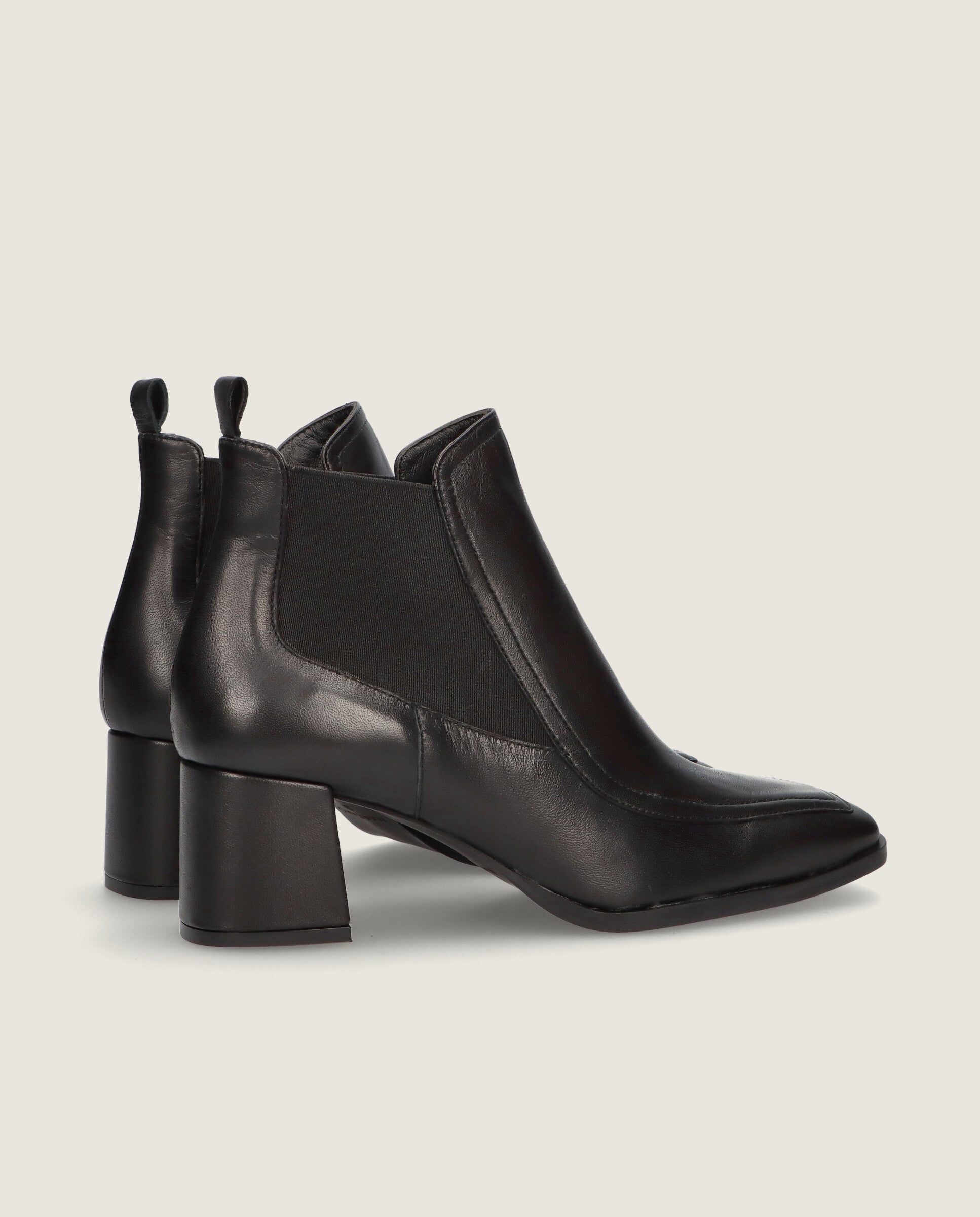 Bottines en cuir noir Shirin