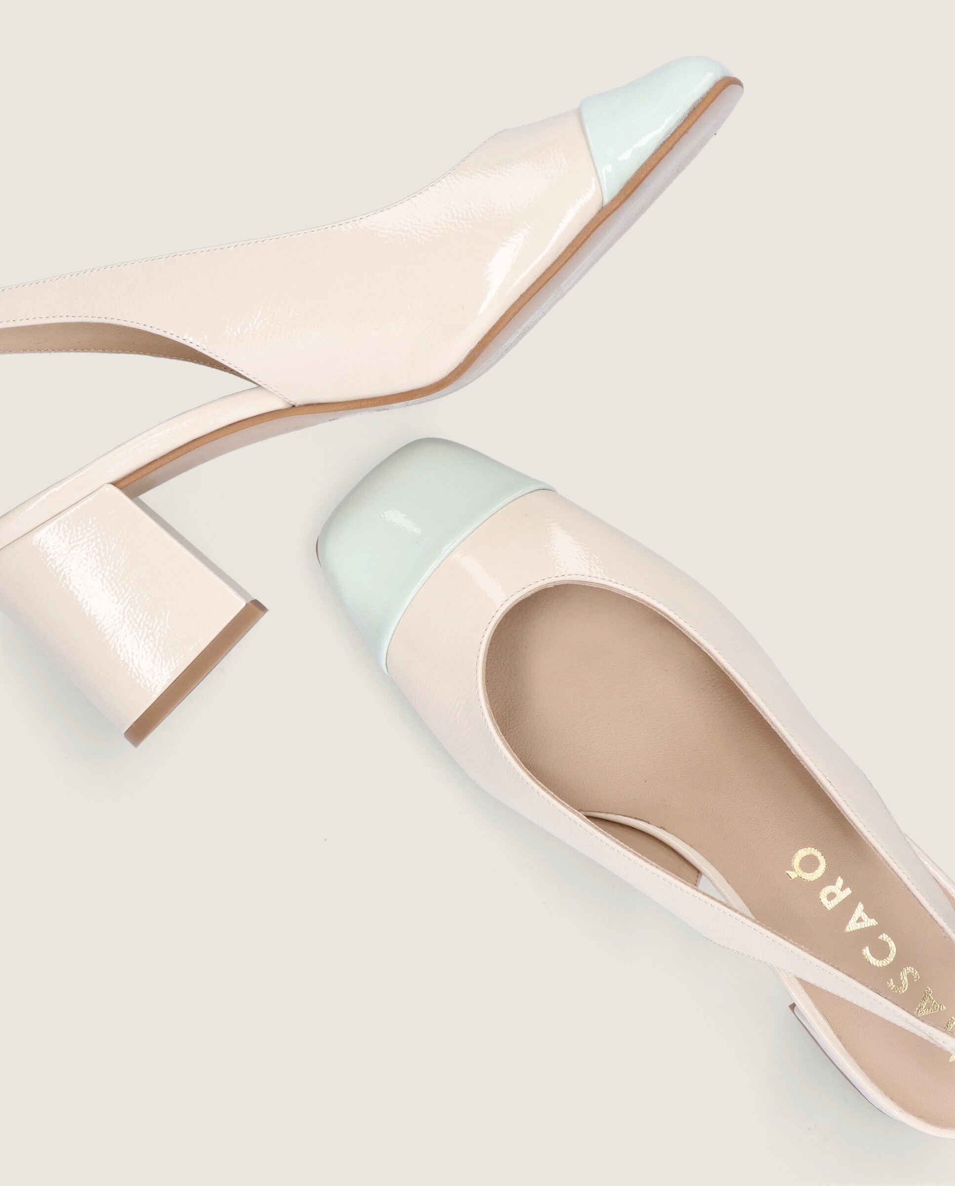 Salon Anuk Blancos Charol