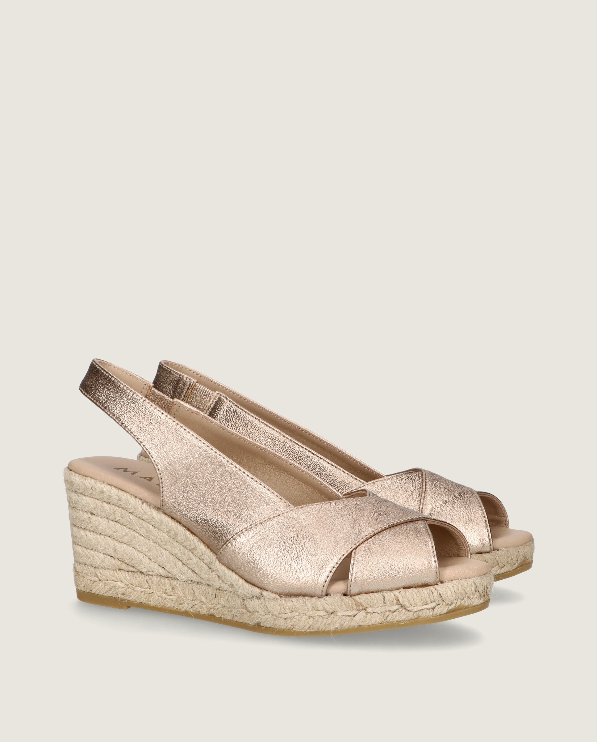 Image of Alpargatas Esparto Vivinne Dorados Pieles metalizadas by Mascaro