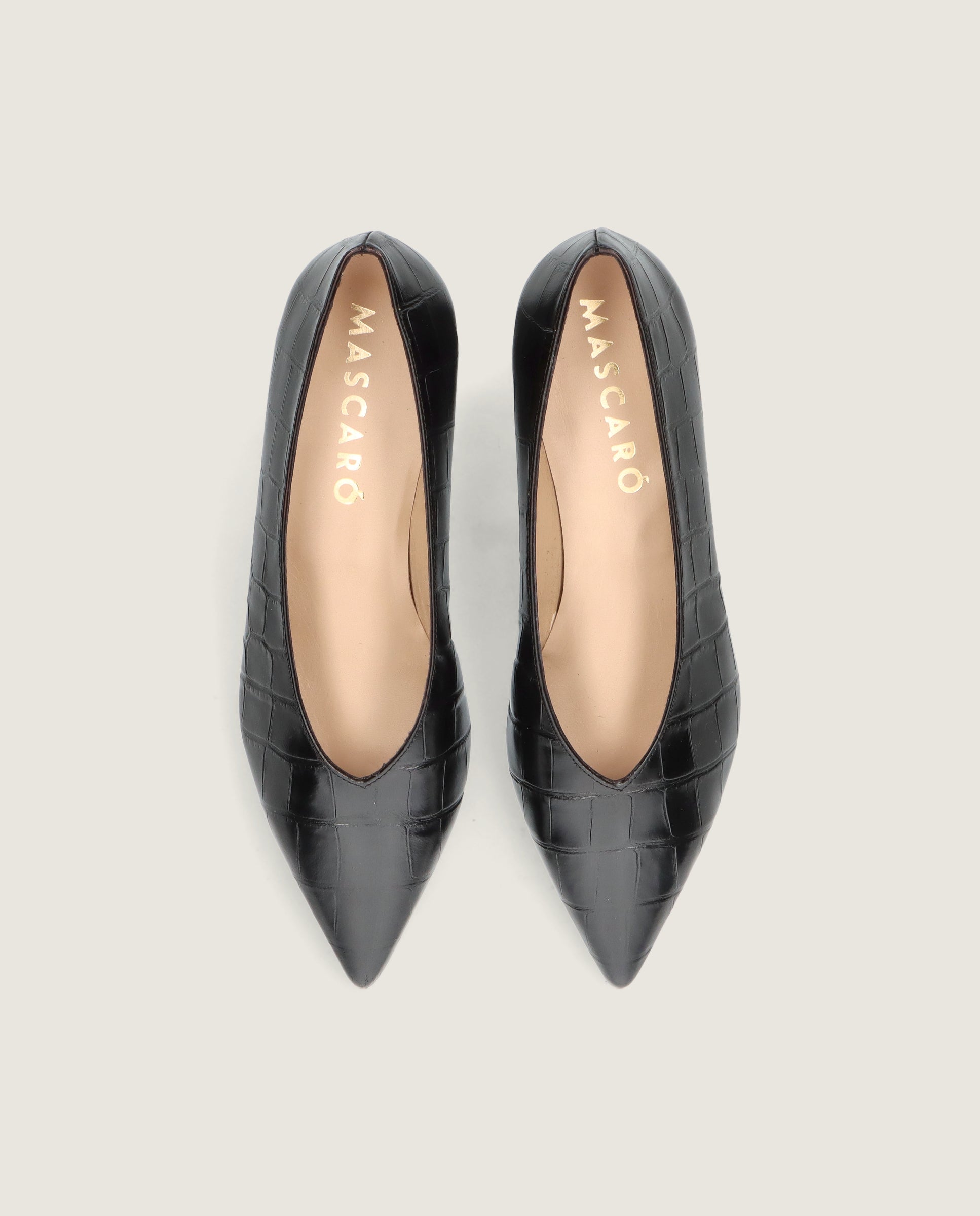 Salon Holly Negros Pieles Estampadas