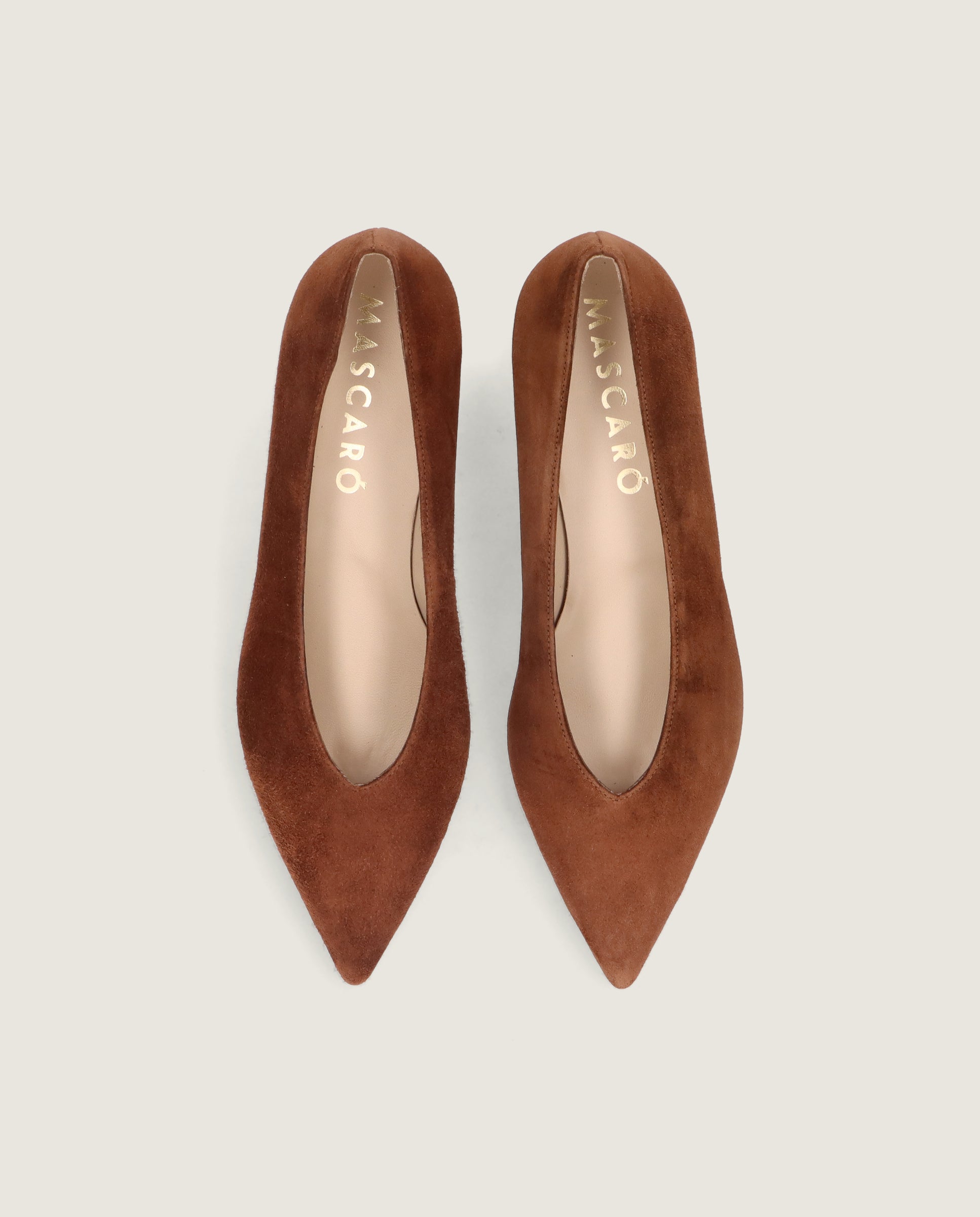 Vista alternativa de Salon Holly Marrones Ante por Mascaro