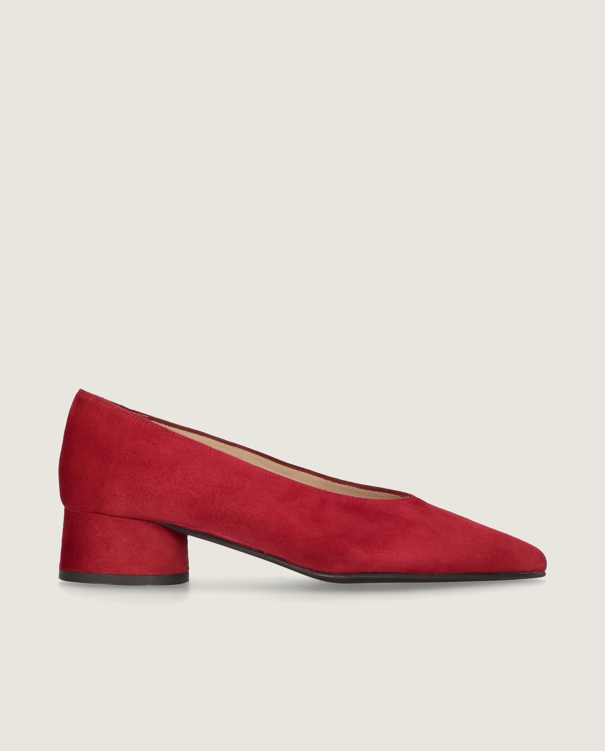 Salon Holly Red Suede
