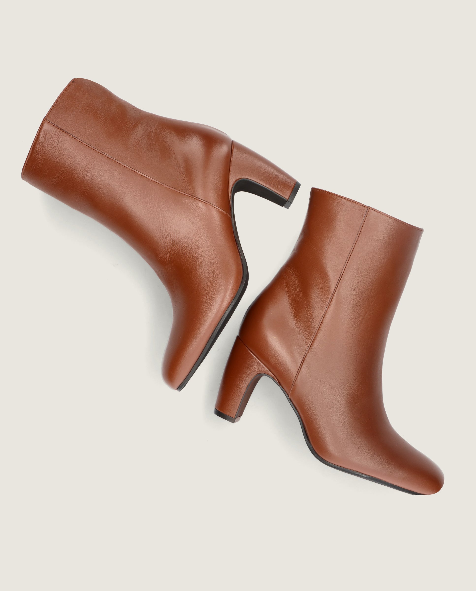 Botines Emily Marrones Piel