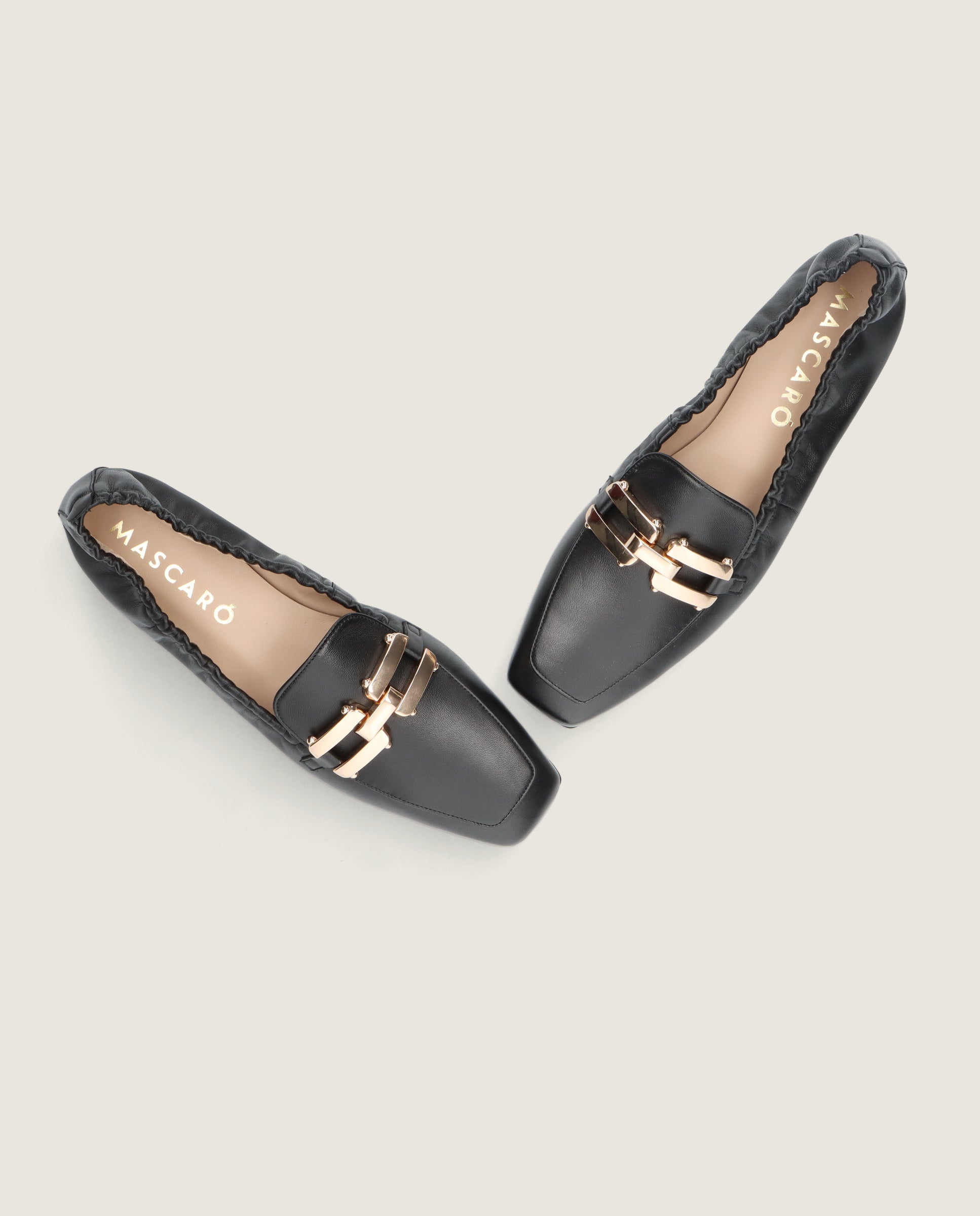 Loafers Camille Negros Piel