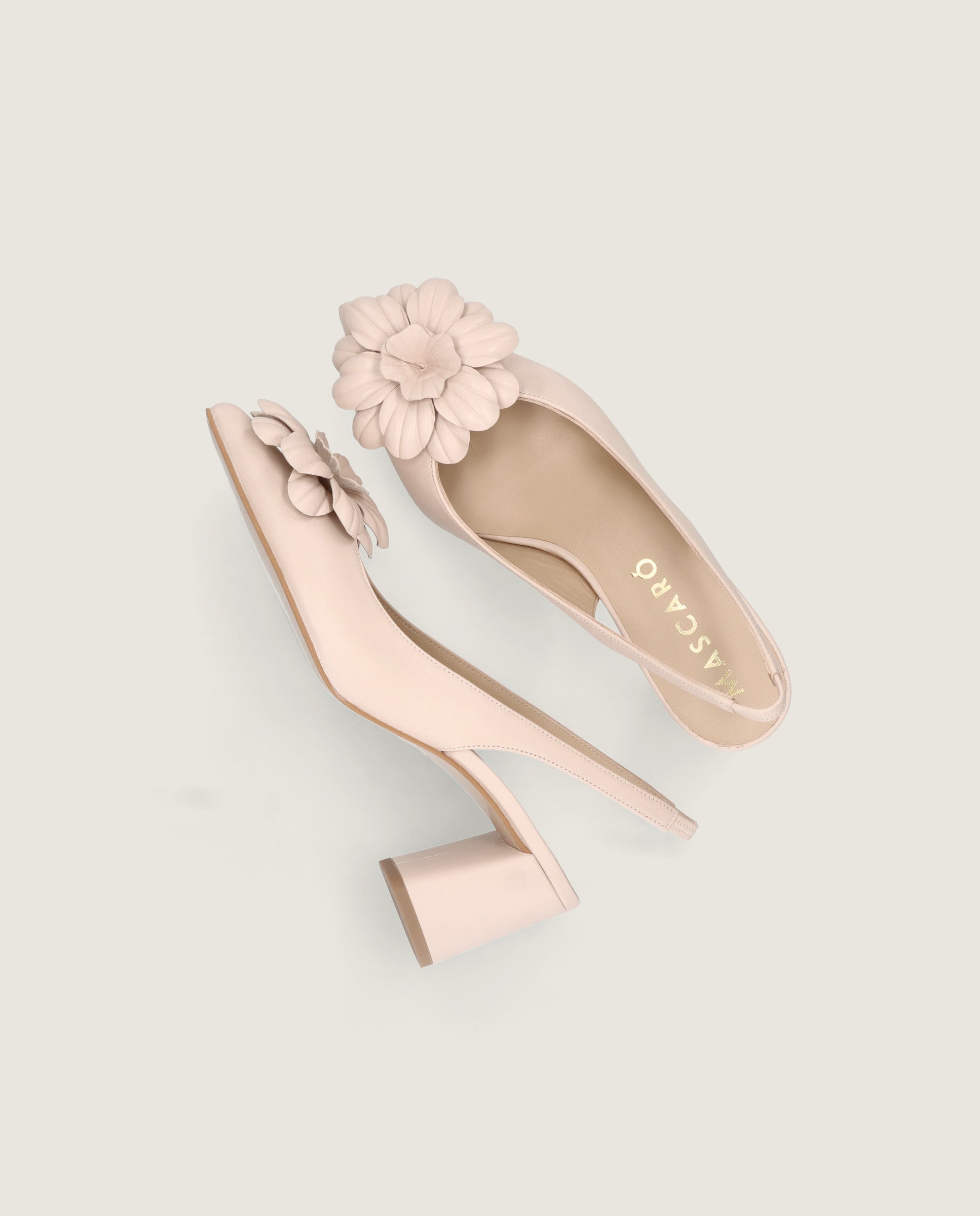 Salon Phoebe Rosas Piel