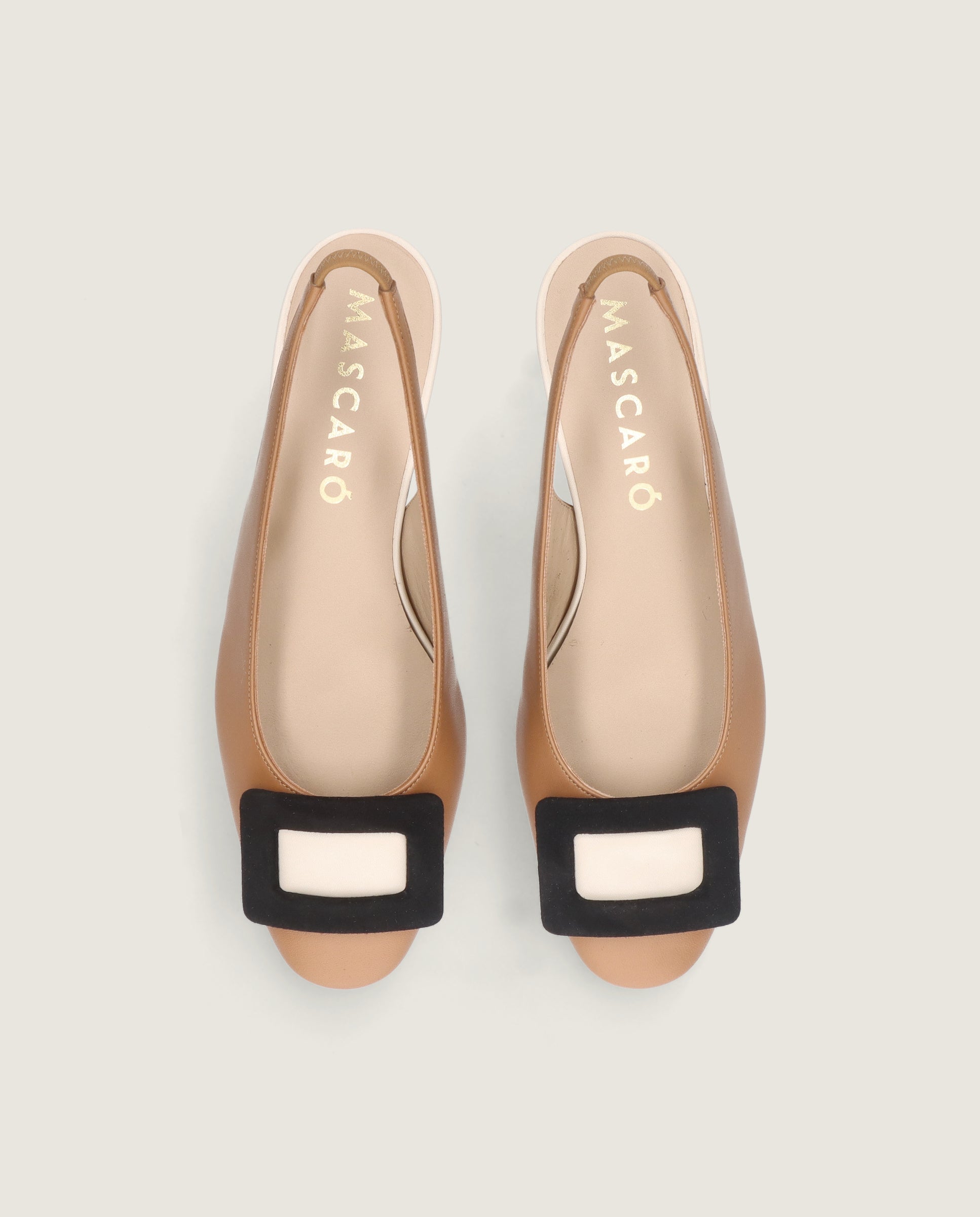 Salon Agnes Marrones Piel