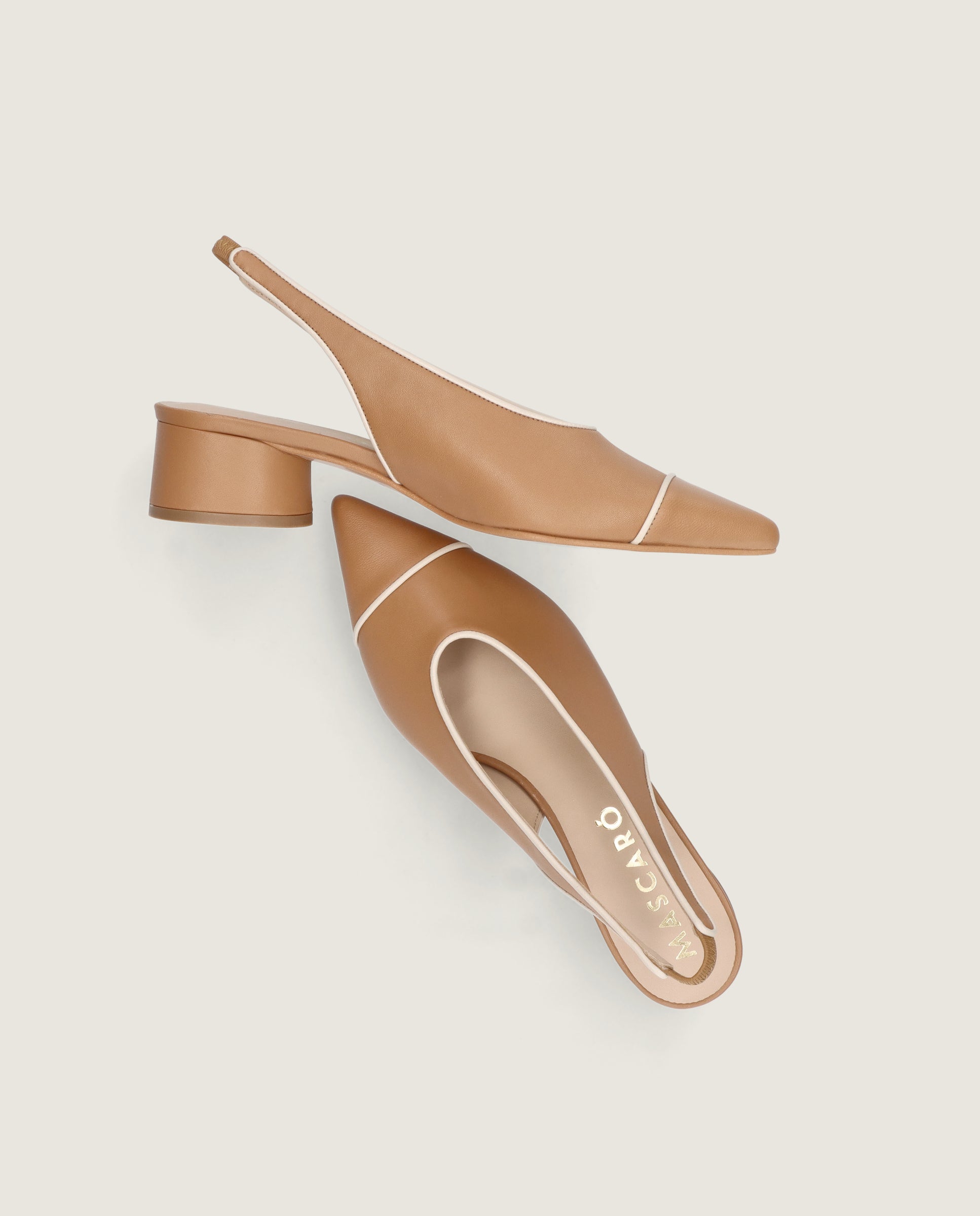 Salon Holly Marrones Piel