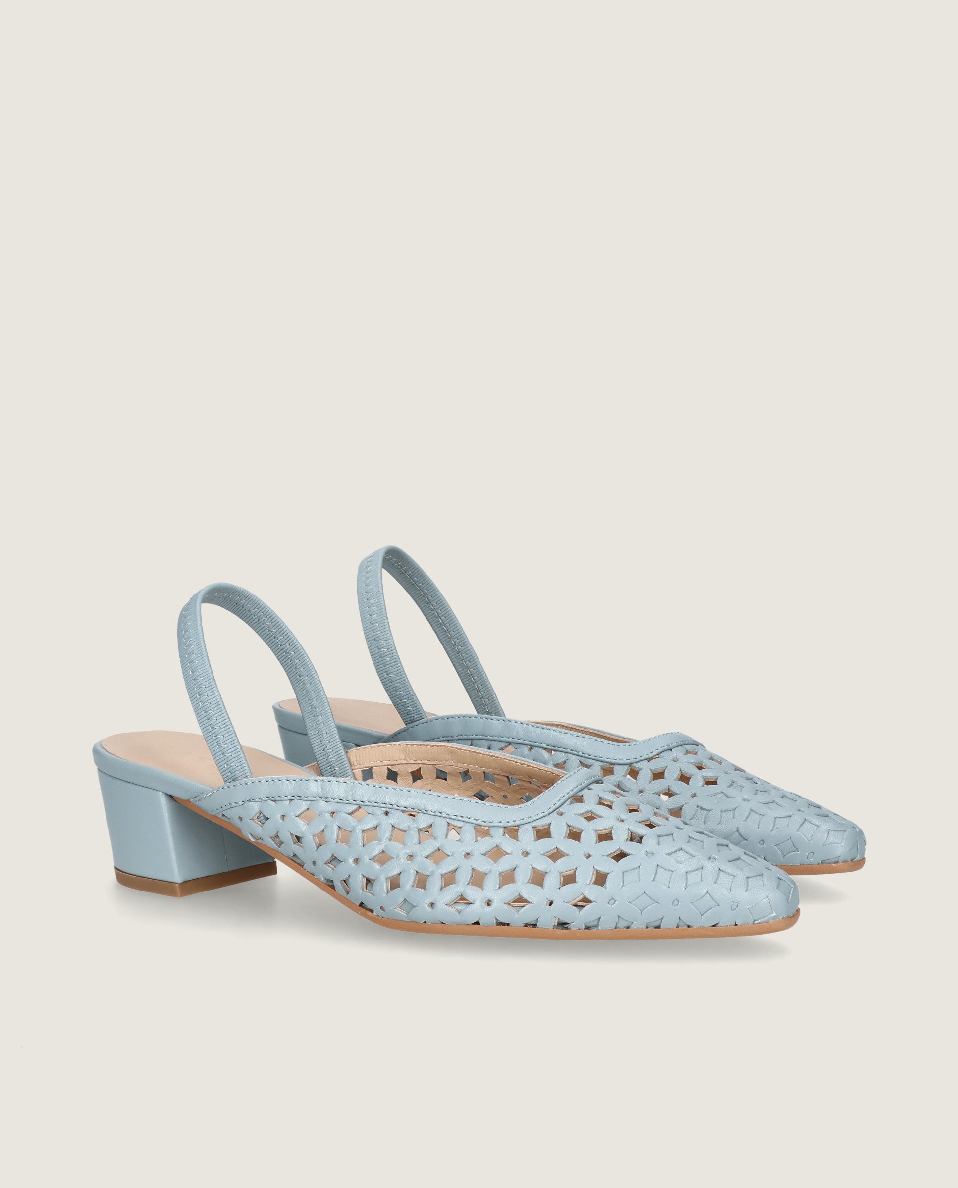 Imagen de Salon Greta Azules Piel por Mascaro