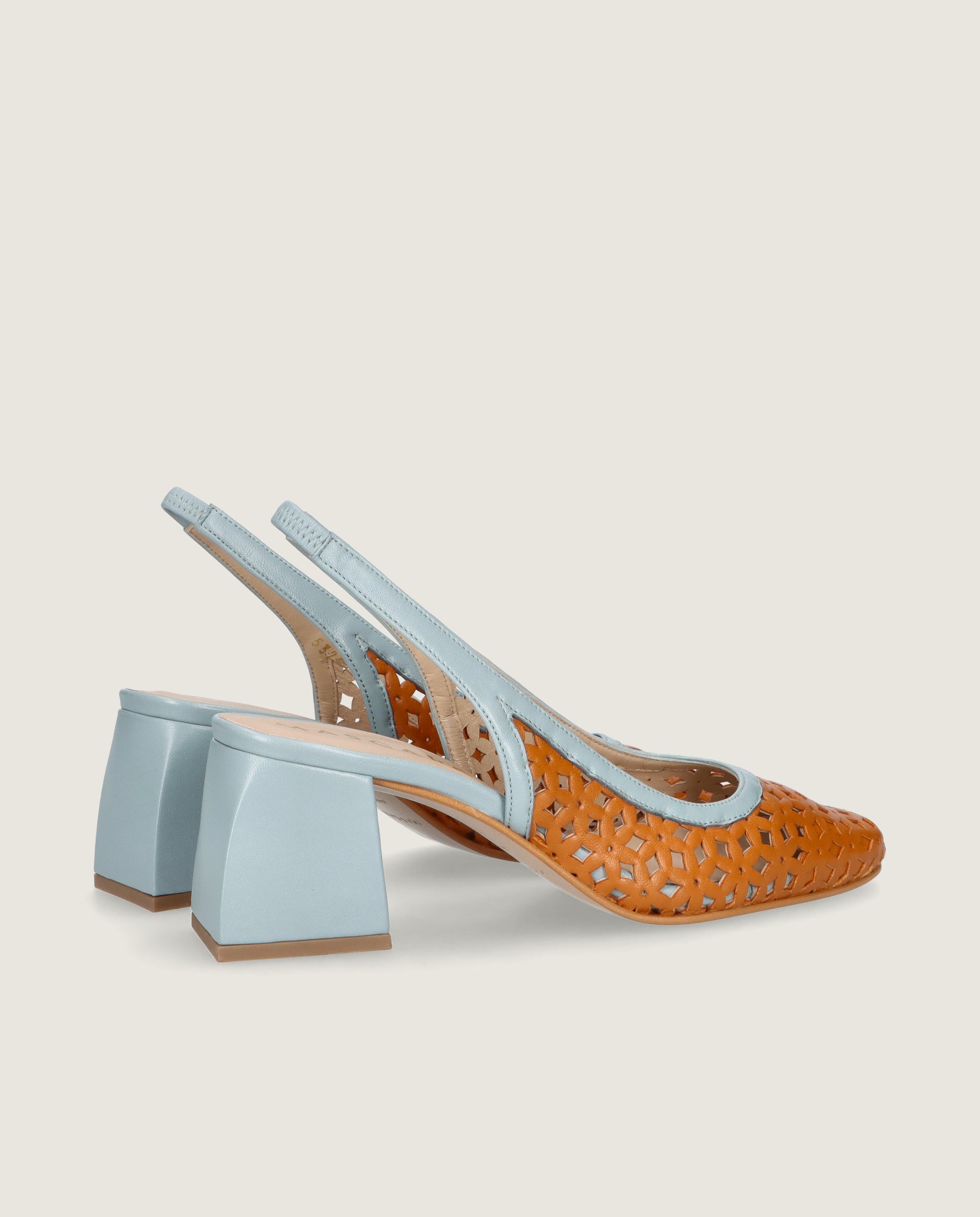 Salon Freja Naranjas Piel