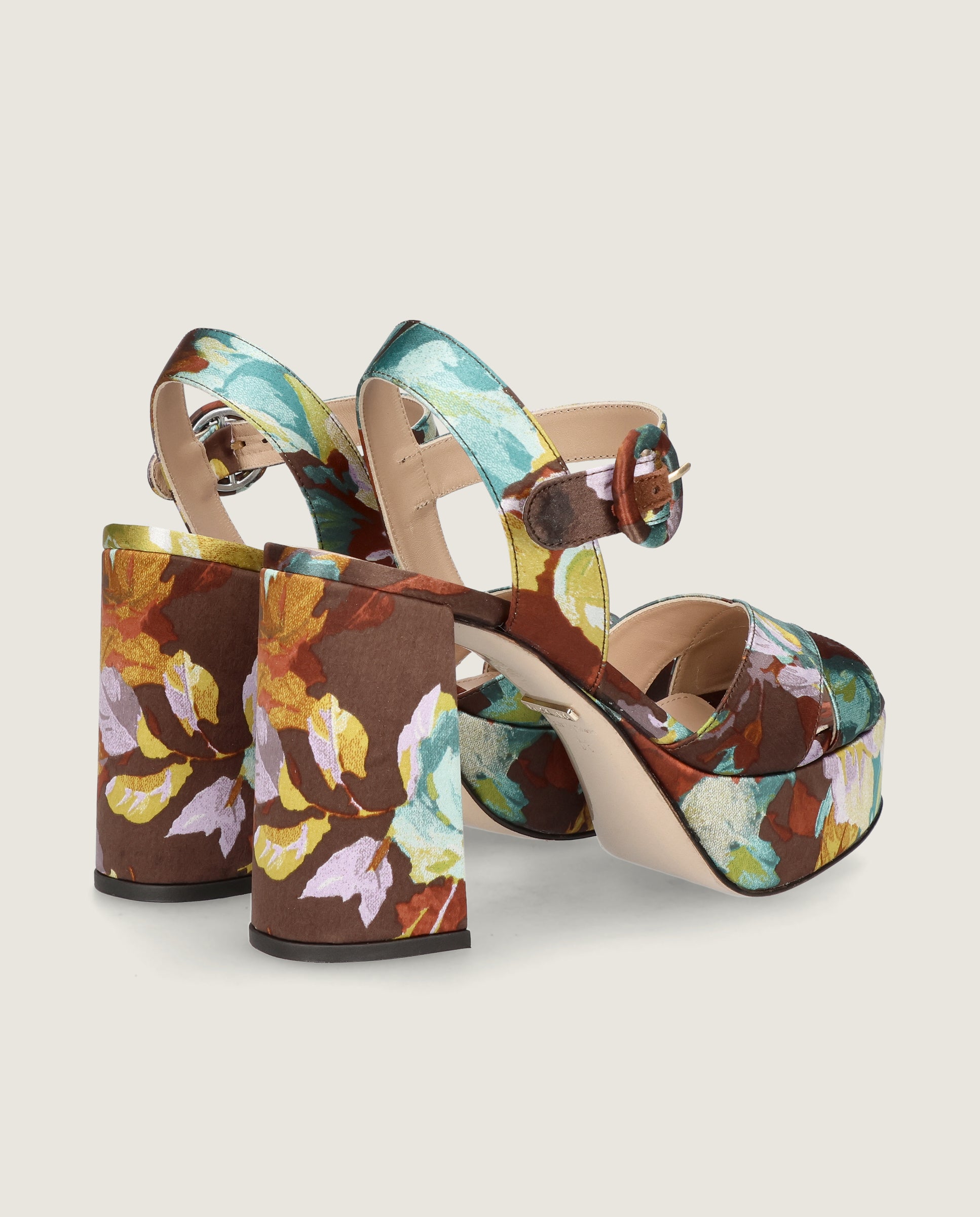 Sandalias Maris Marrones Tejidos