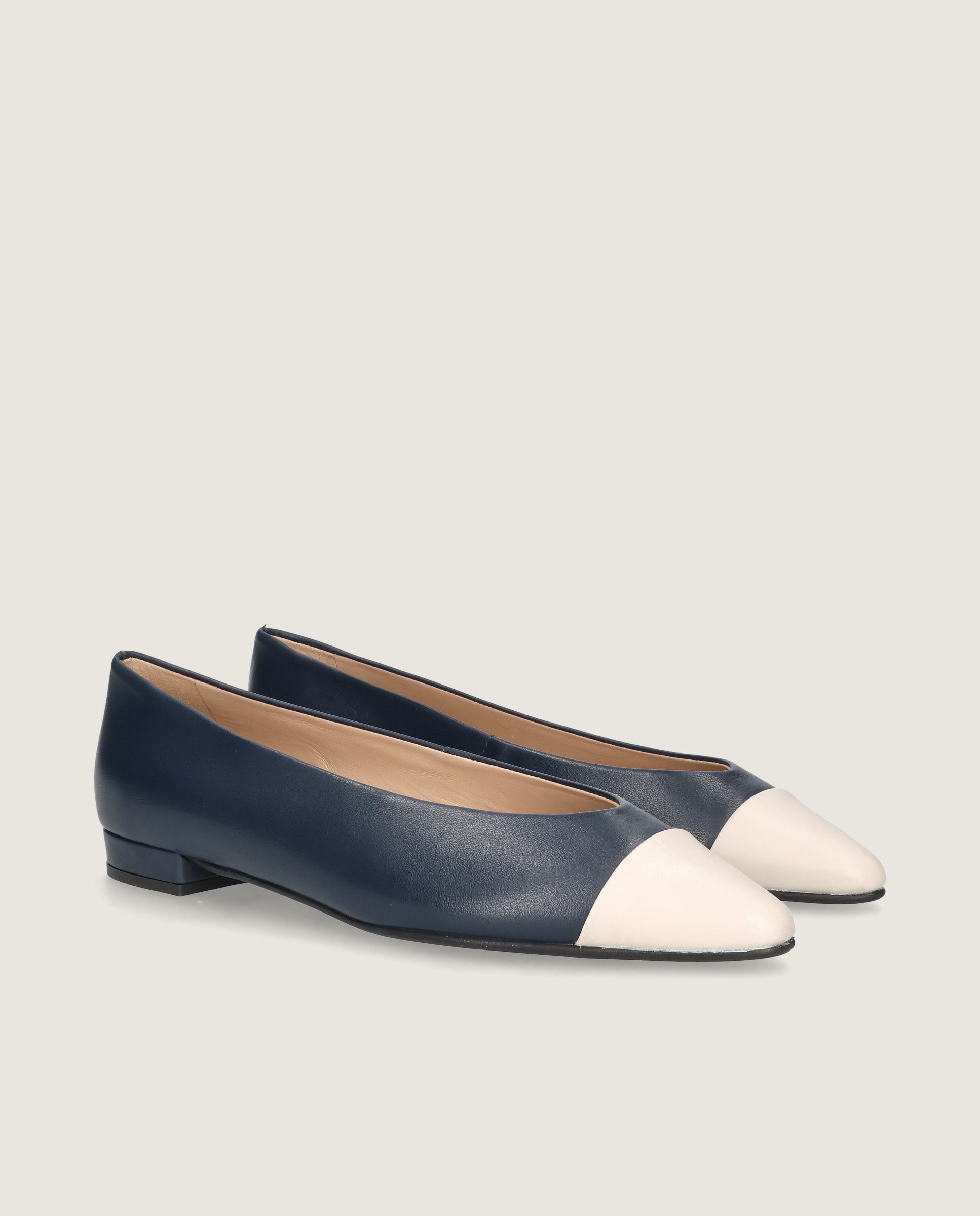 Imagen de Bailarinas Elise Azules Piel por Mascaro