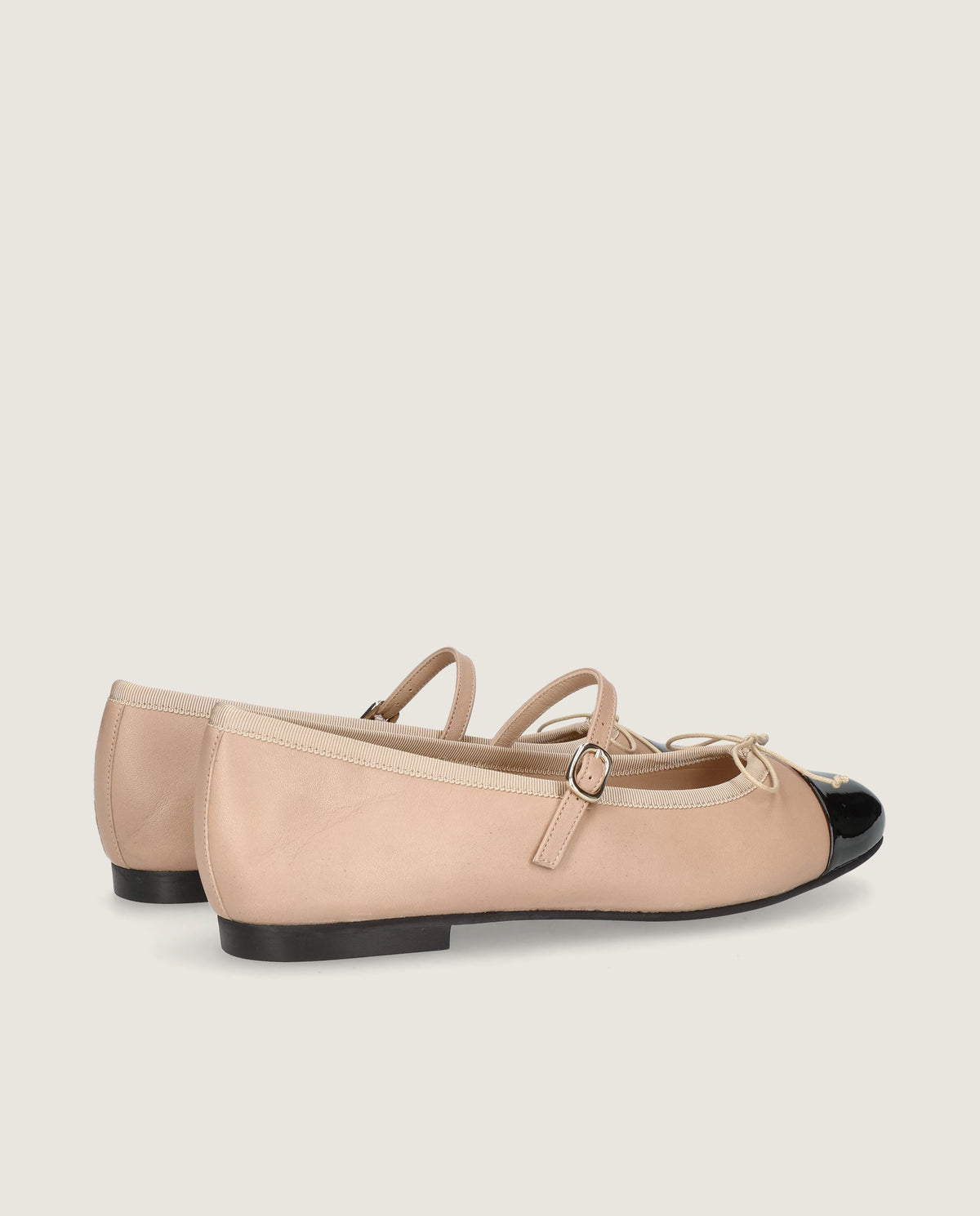 Audrey ballerina in nudefarbenem leder