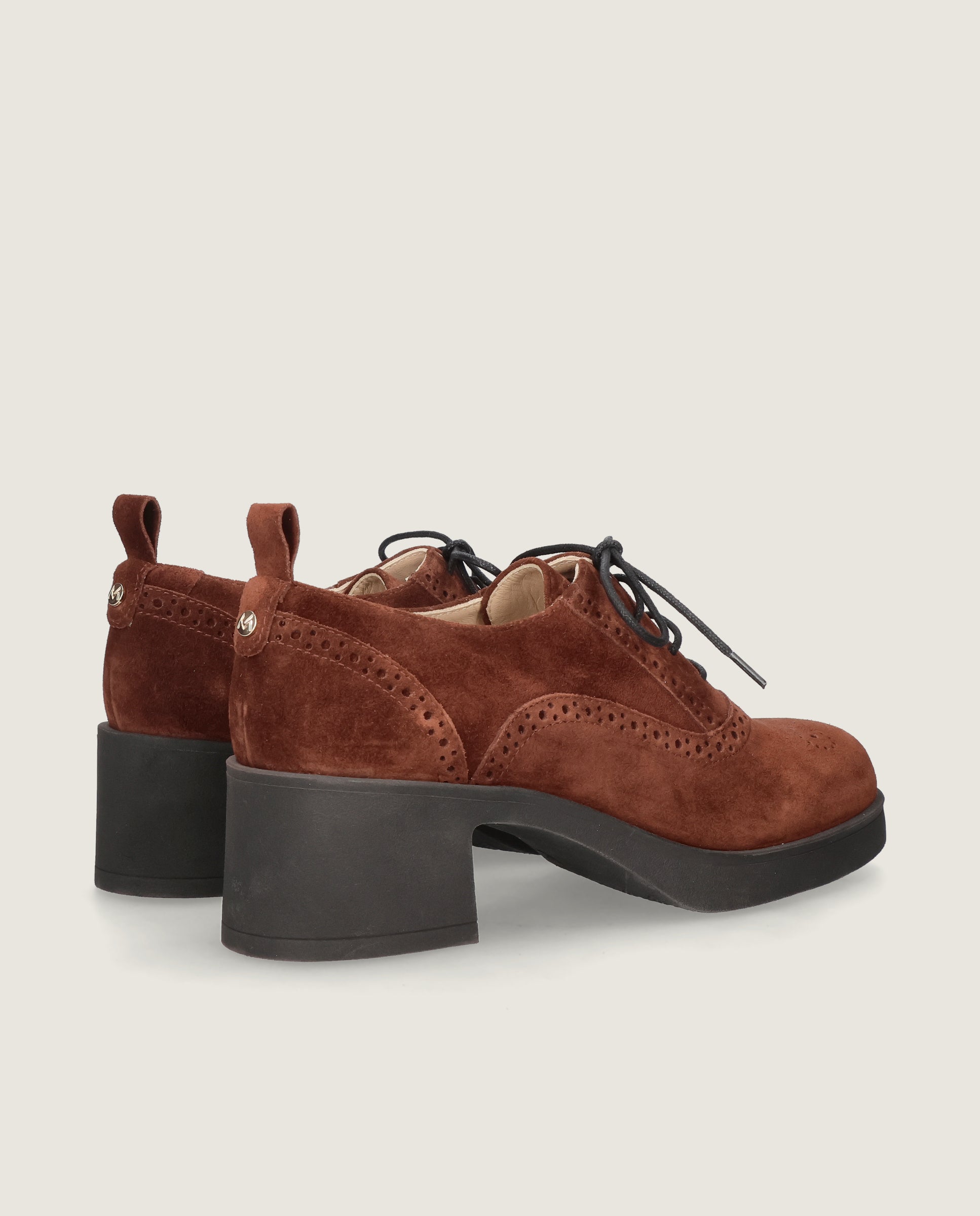 Zapatos Acordonados Lilou Marrones Ante