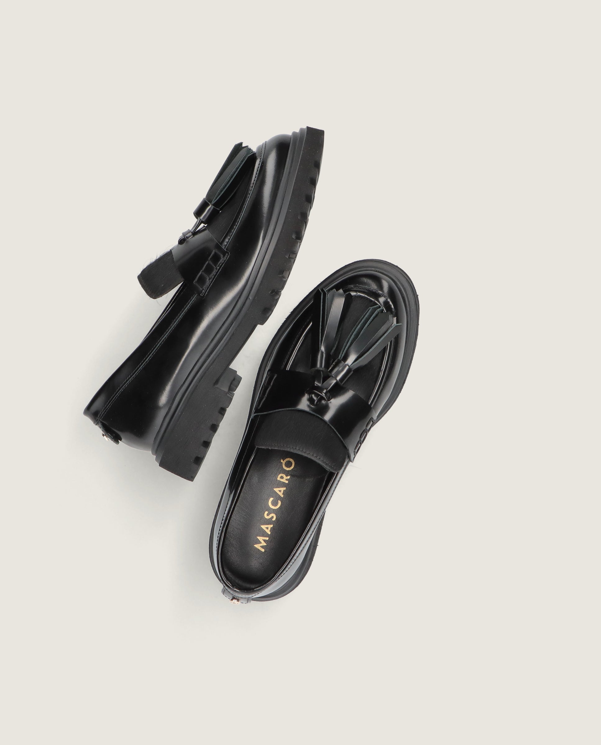 Loafers Dora Negros Piel