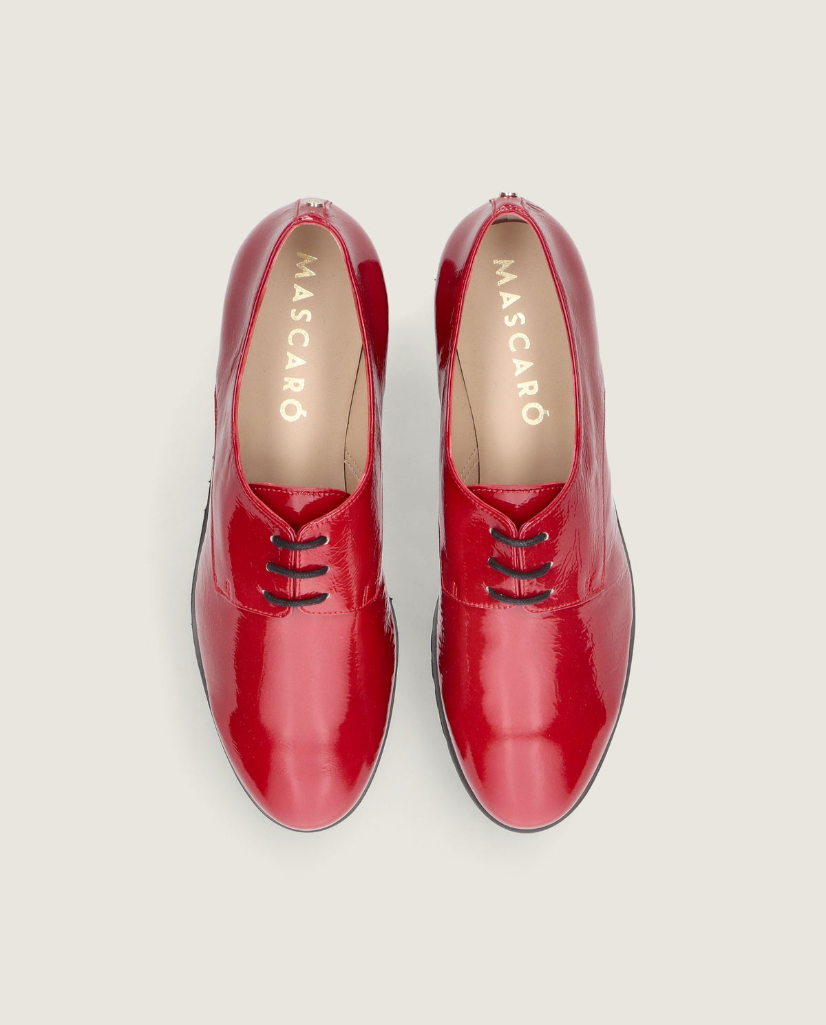 Zapatos Acordonados Charlize Rojos Charol