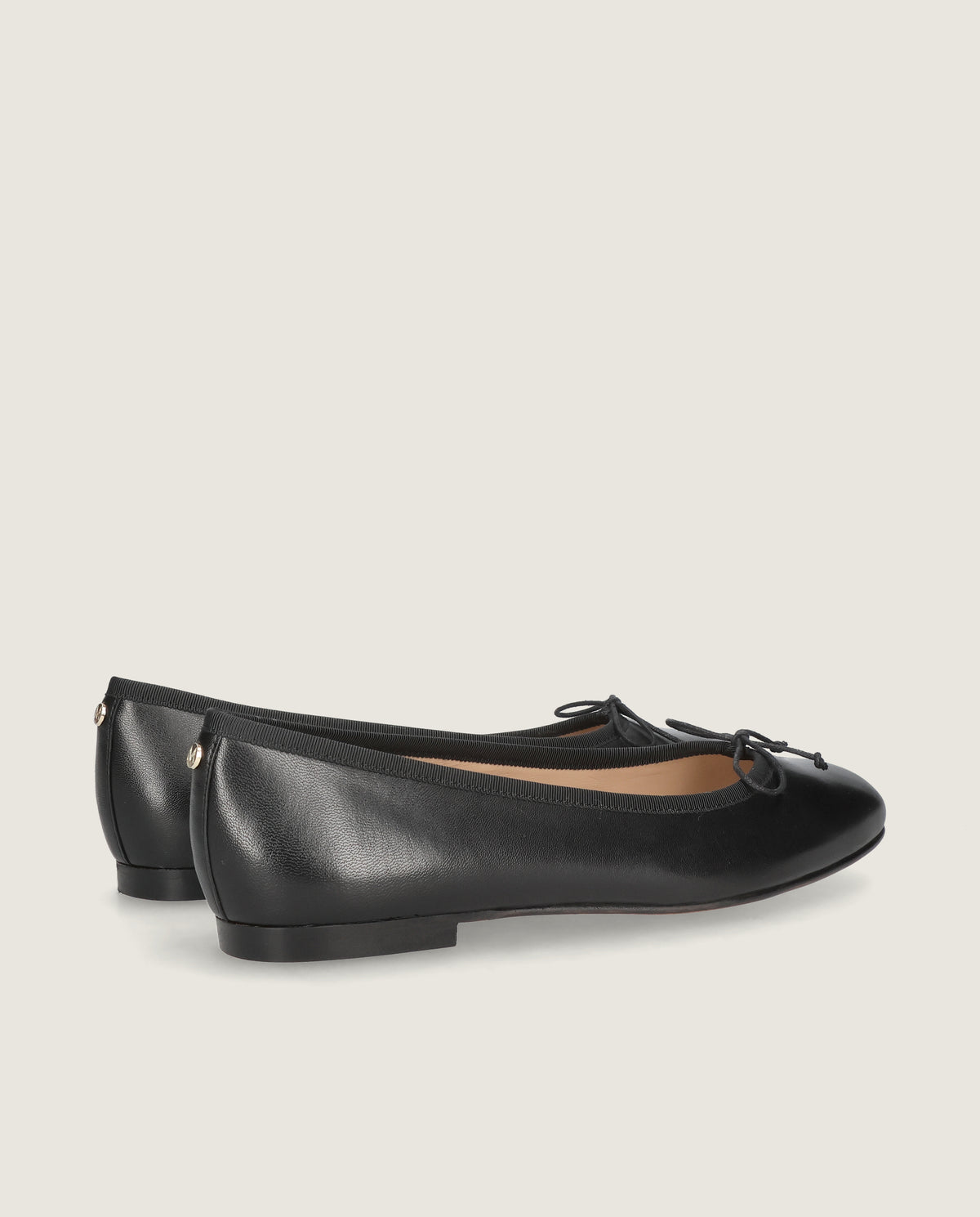 Audrey ballerina in black leather