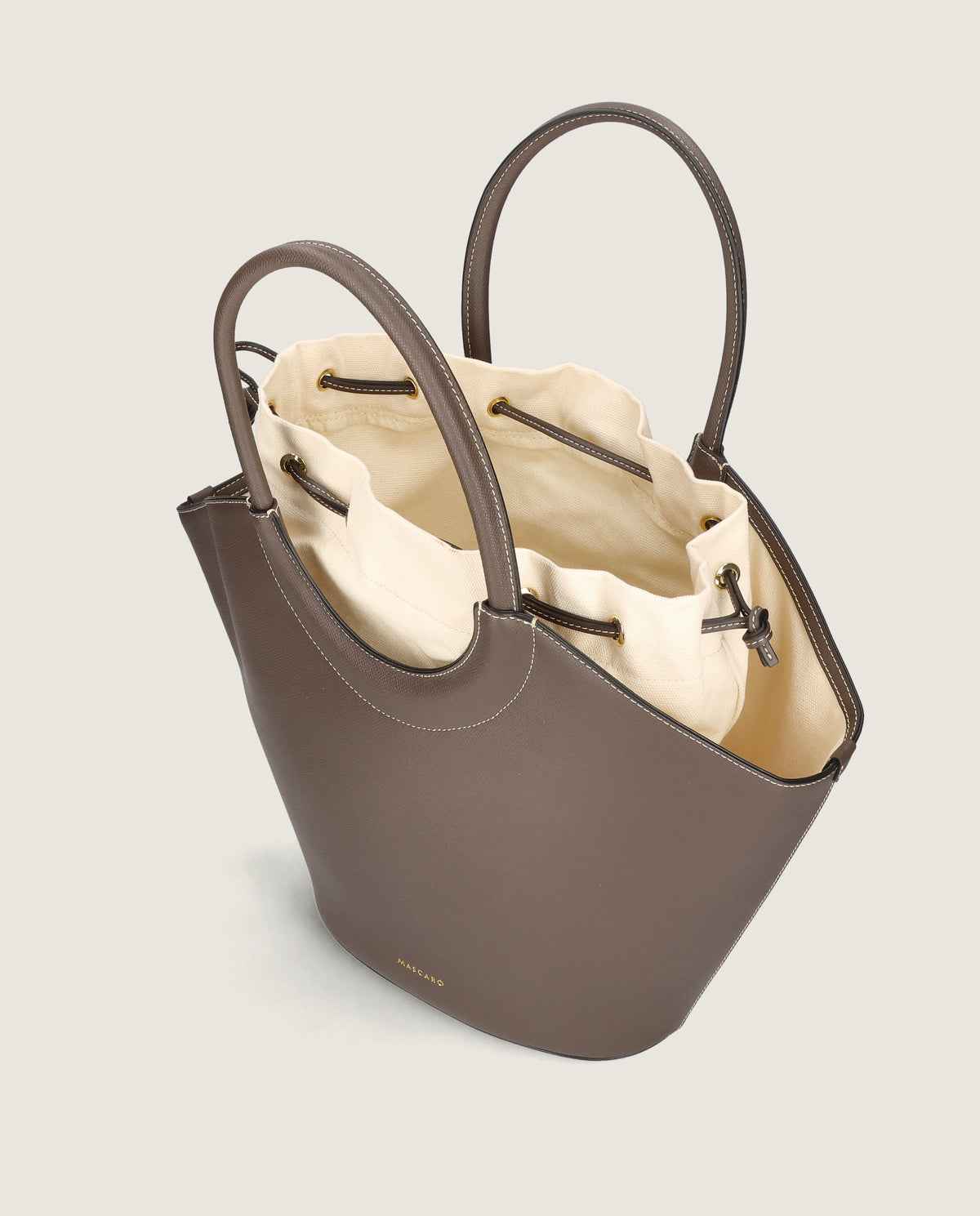 Nura bag in brown leather