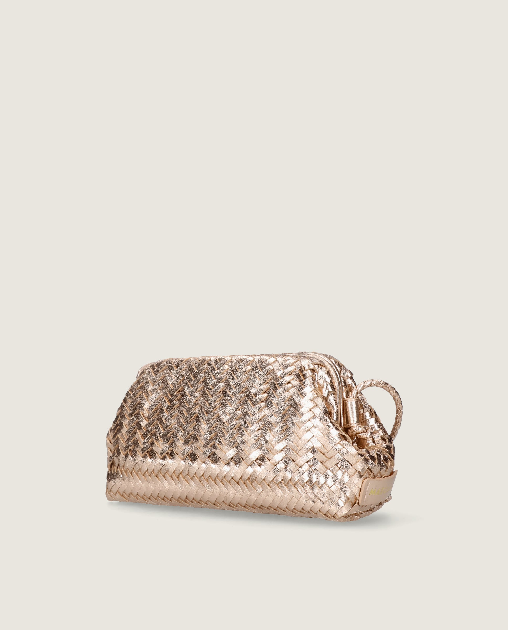 Clutch aus nudefarbenem und goldfarbenem Leder